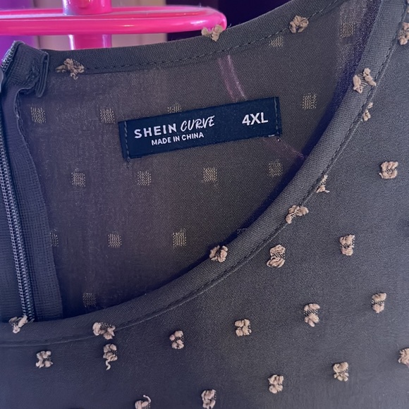 Green Dress - Picture 3 of 3